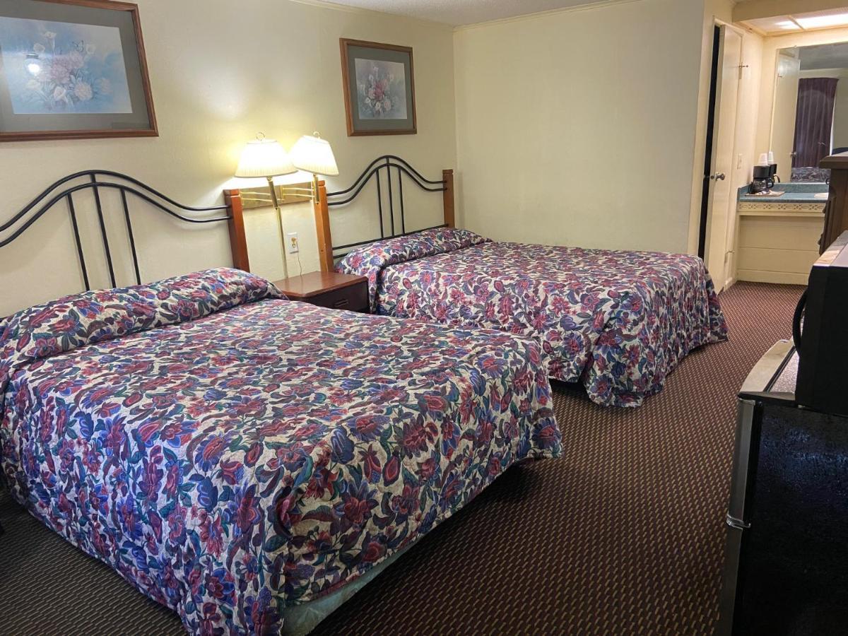 Corbin Inn Екстер'єр фото