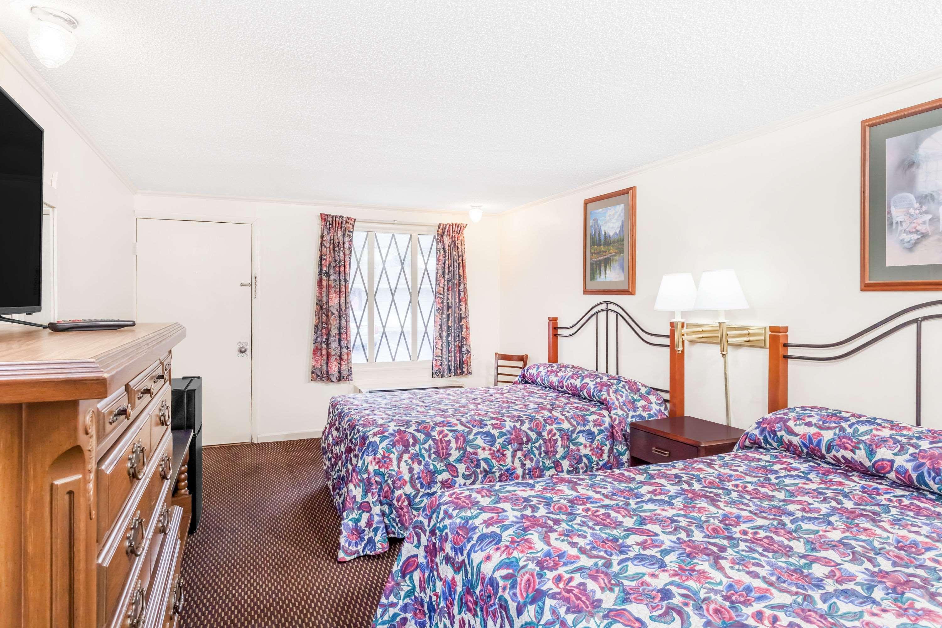 Corbin Inn Екстер'єр фото