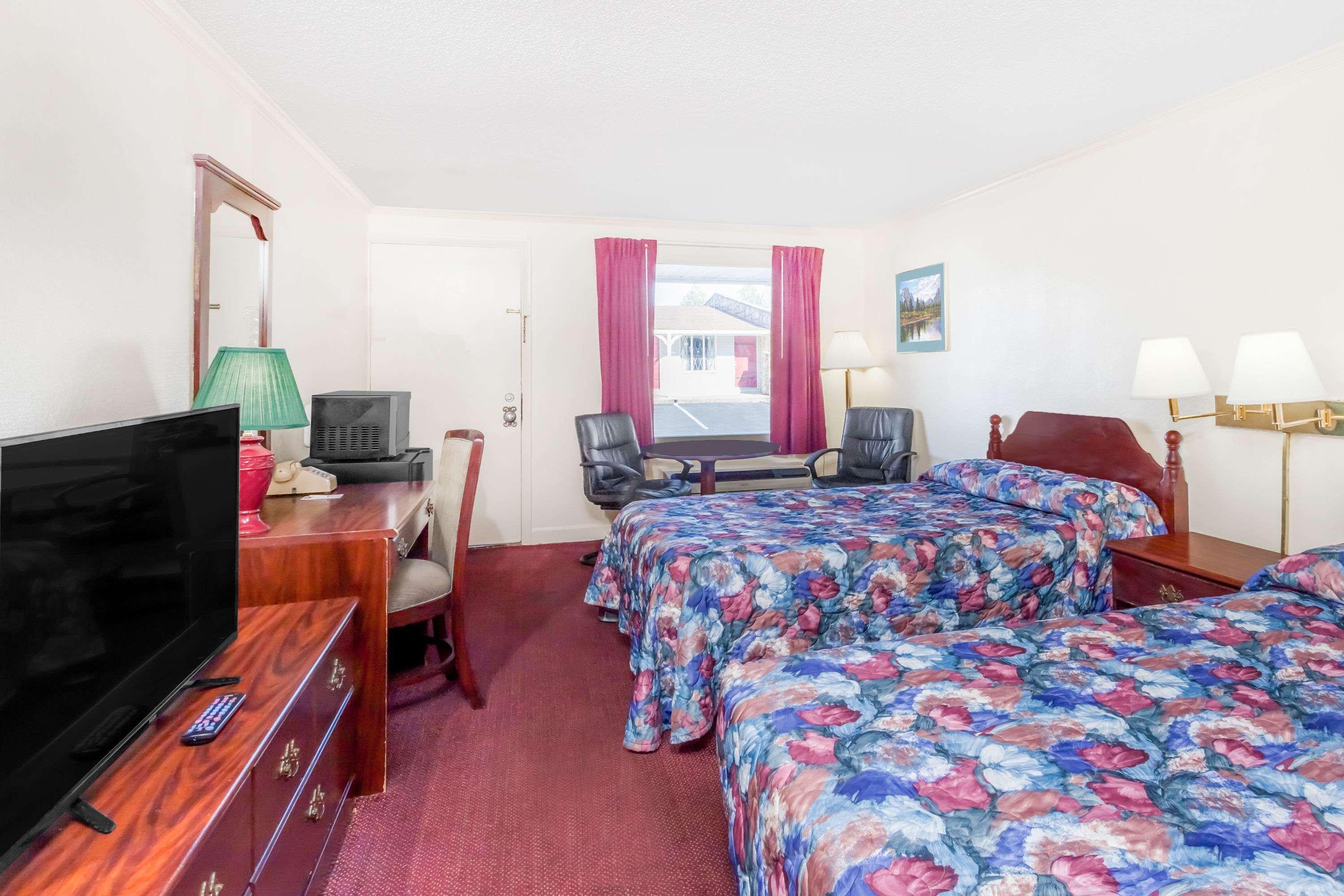 Corbin Inn Екстер'єр фото