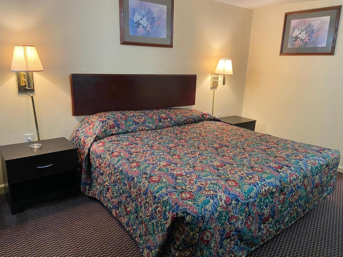Corbin Inn Екстер'єр фото